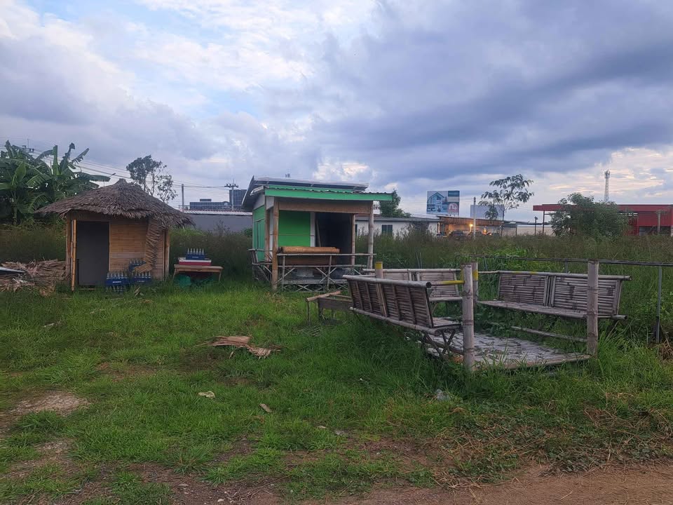 บ้านว่างให้เช่าเป็นกระท่อมหลังน้อย