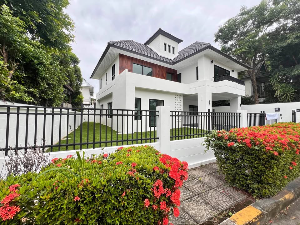 บ้านเดี่ยวใหญ่ วัชรพล ราคาดี บ้านใหญ่1